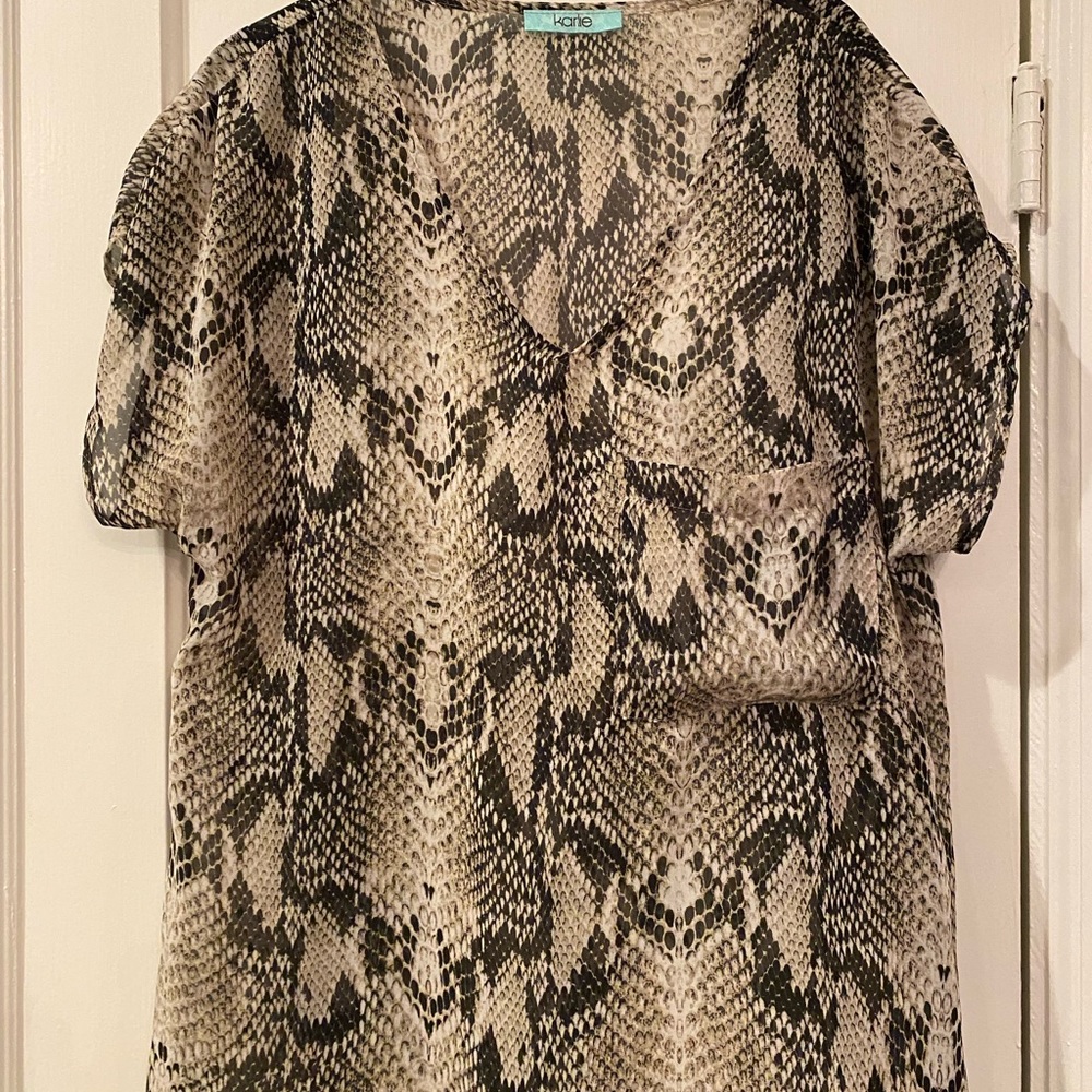 Karlie sz S python top.